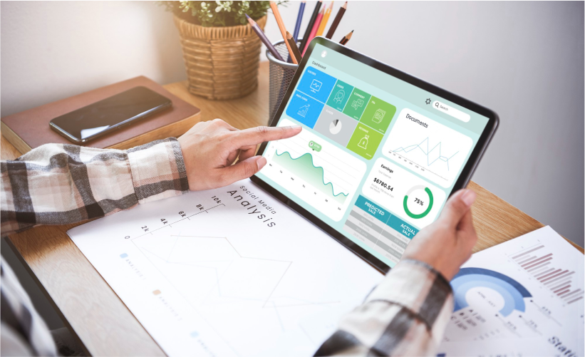 businesswoman-using-tablet-analysis-graph-company-finance